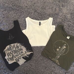 3 Pack Miscellaneous Brand, Graphic Design, Size M Racerback, Tank Tops